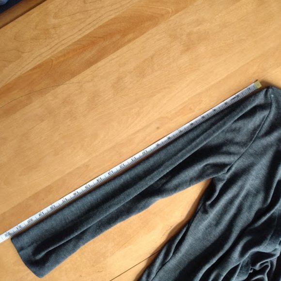 Grey Papillon Women's Cardigan Sweater size XS - Picture 7 of 8